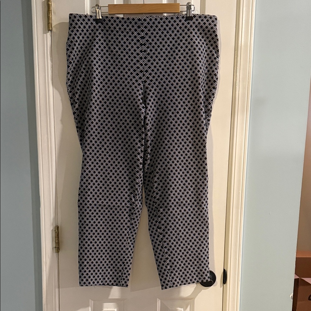 Dalia Black and White Ankle Pants